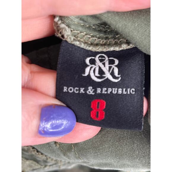 Rock & Republic Distressed Camo Shorts Size 8 EUC - Picture 3 of 10